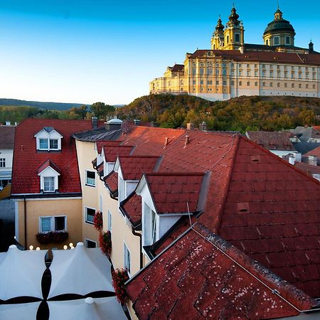 Hotel Restaurant Zur Post Melk Exteriör bild