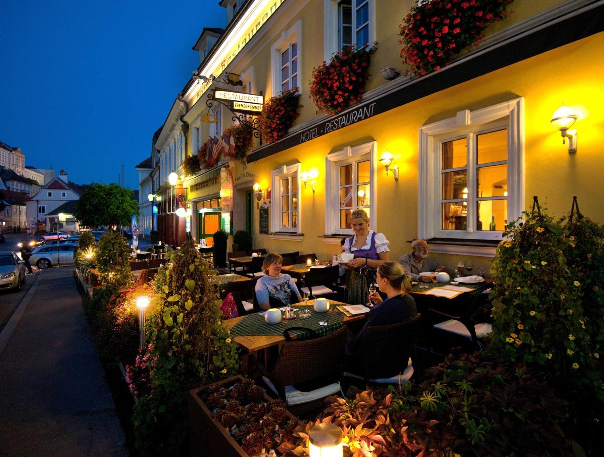 Hotel Restaurant Zur Post Melk Exteriör bild