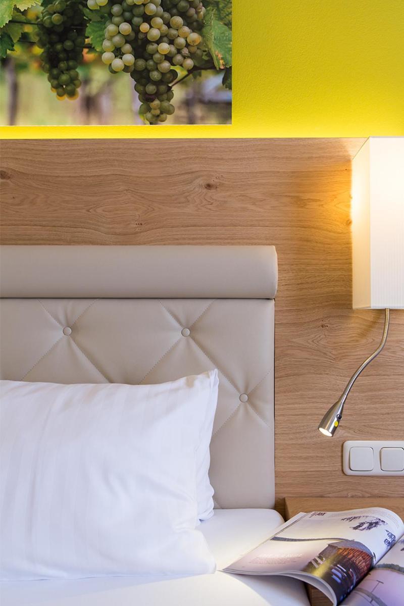 Hotel Restaurant Zur Post Melk Exteriör bild