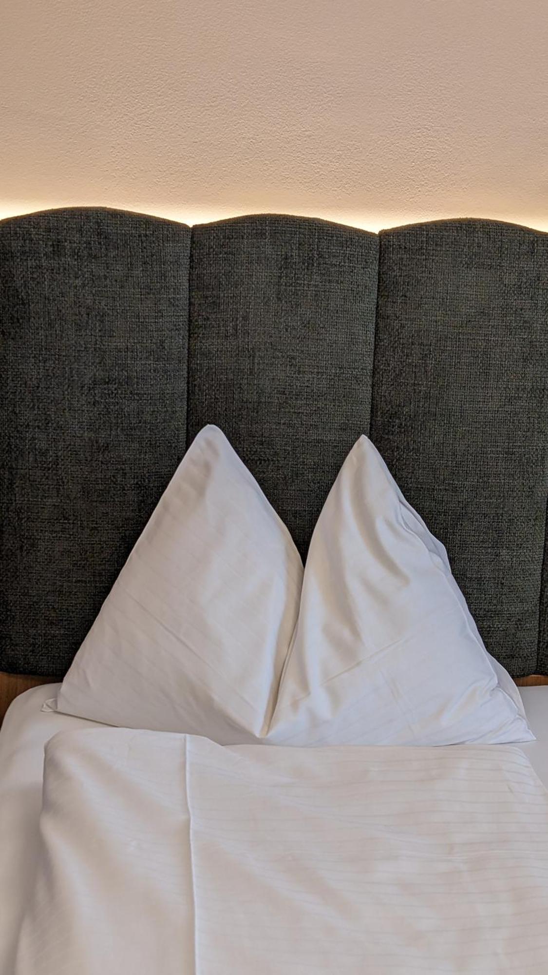 Hotel Restaurant Zur Post Melk Exteriör bild