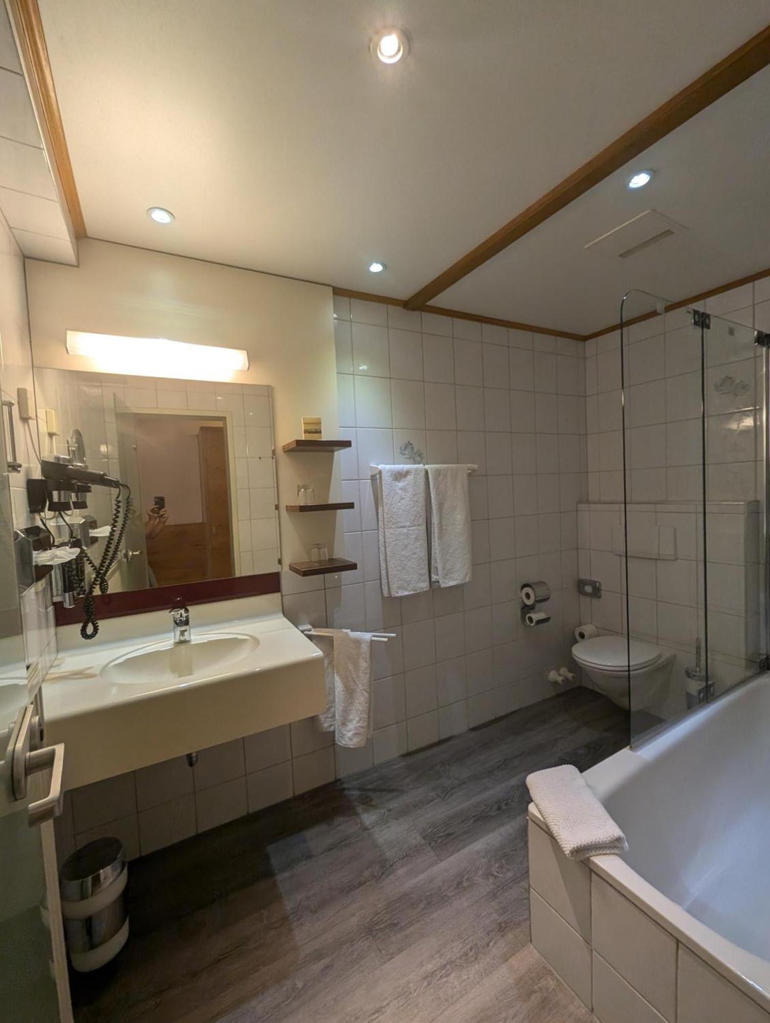 Hotel Restaurant Zur Post Melk Exteriör bild