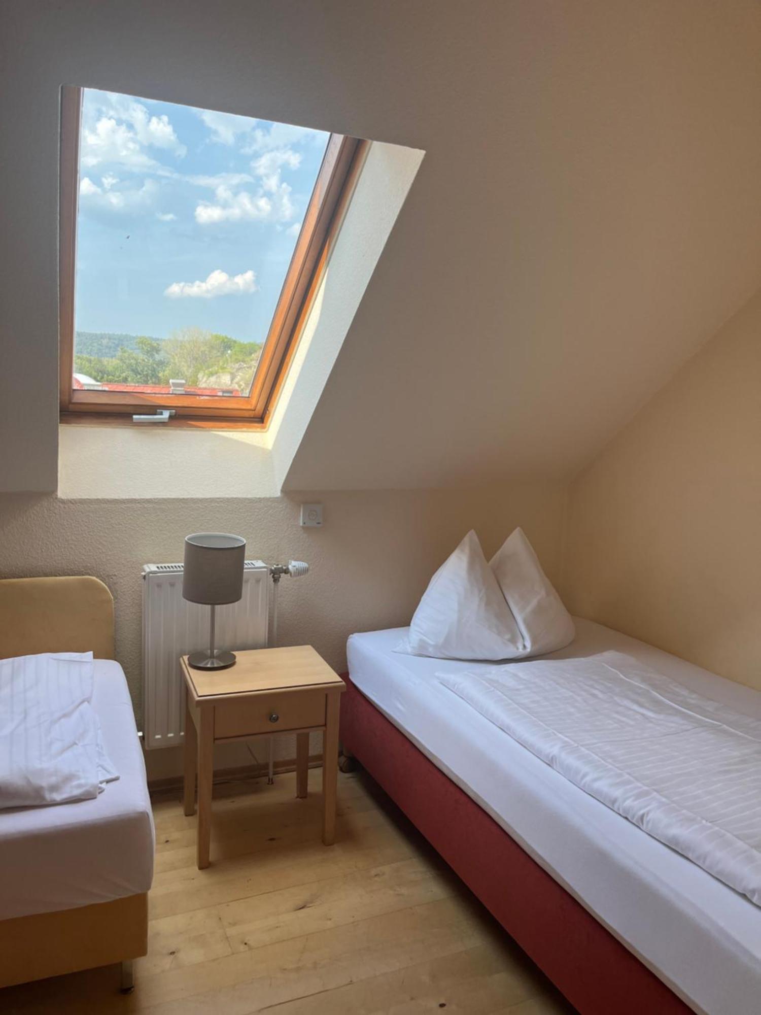 Hotel Restaurant Zur Post Melk Exteriör bild