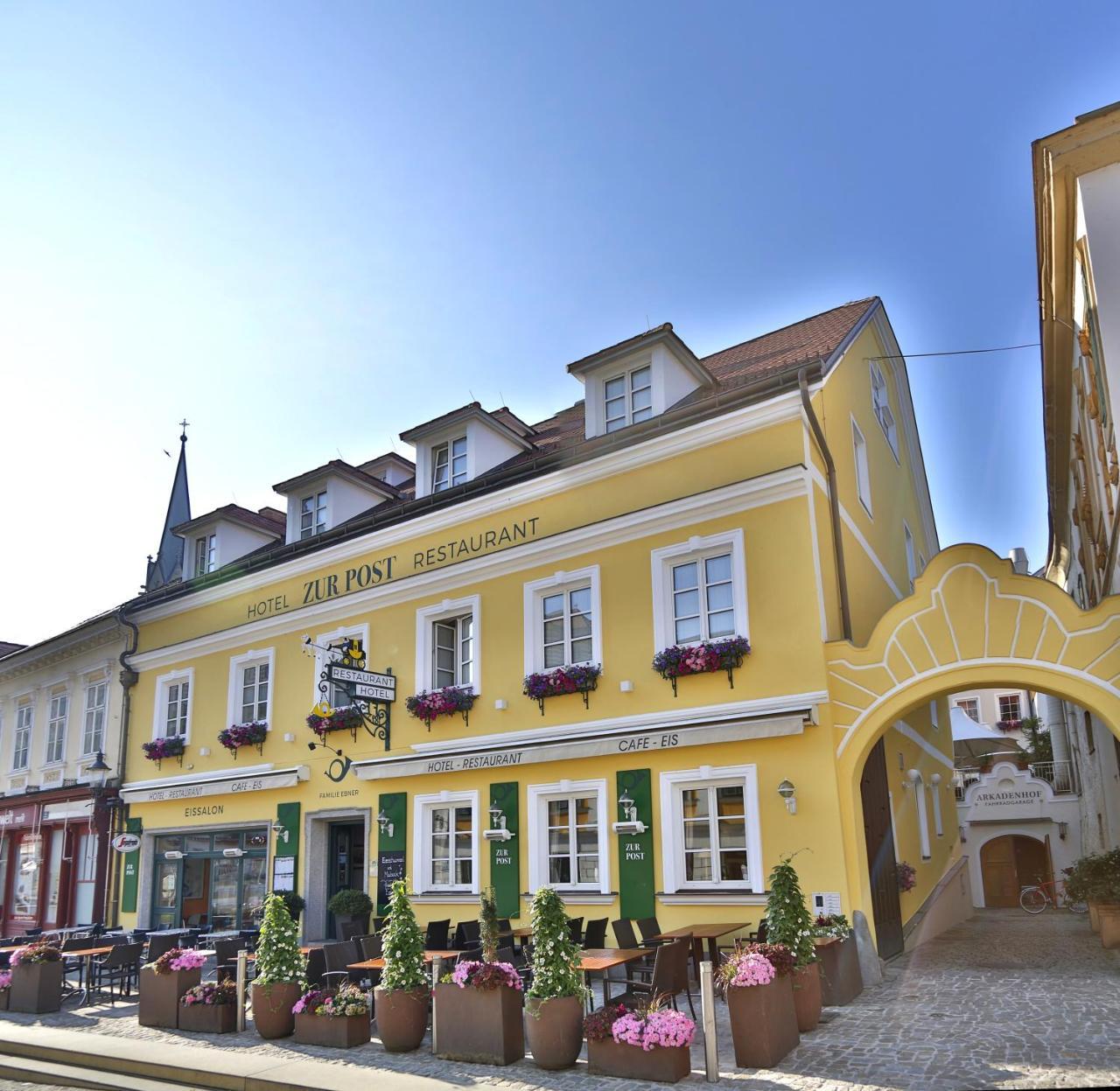 Hotel Restaurant Zur Post Melk Exteriör bild